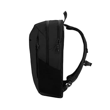 Amazon.co.jp: Incase Designs Allroute デイパック 37183002